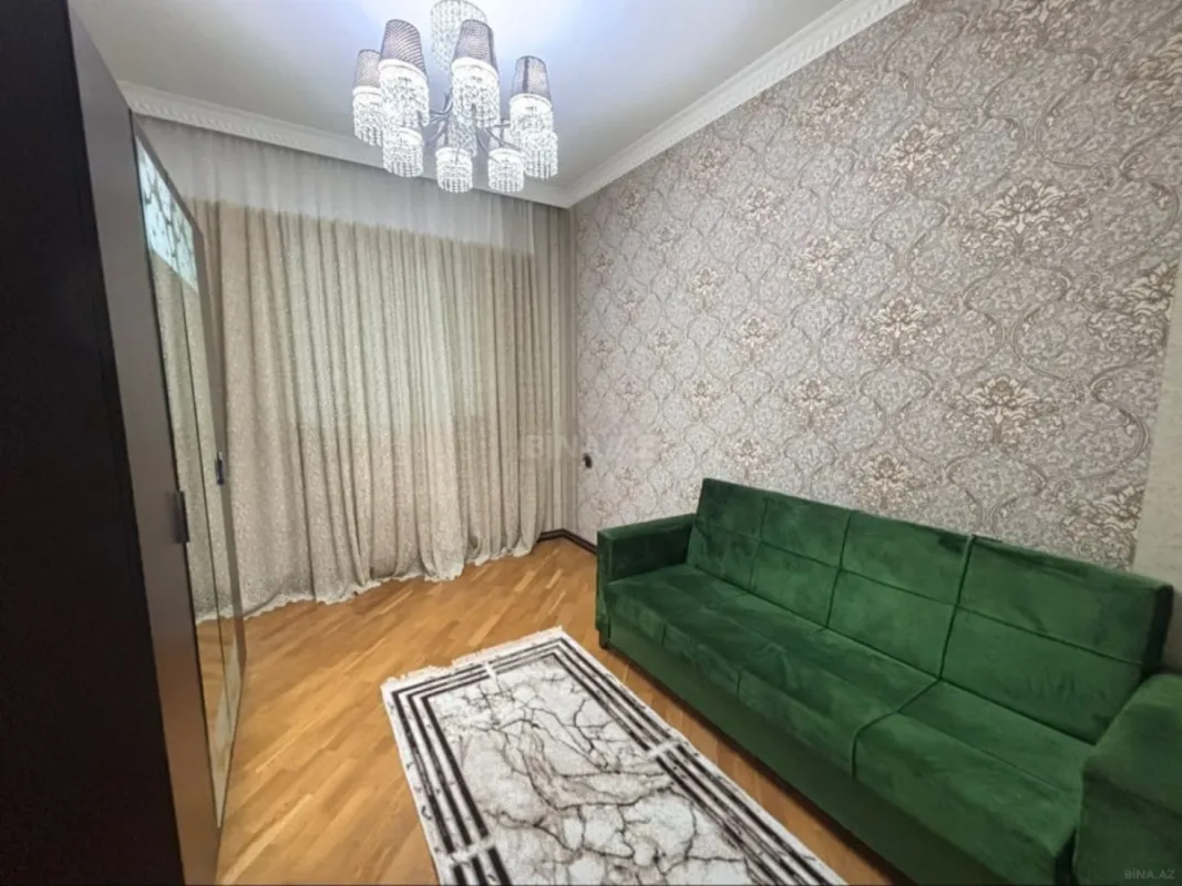 Satılır 6 otaqlı həyət evi 230 m²
