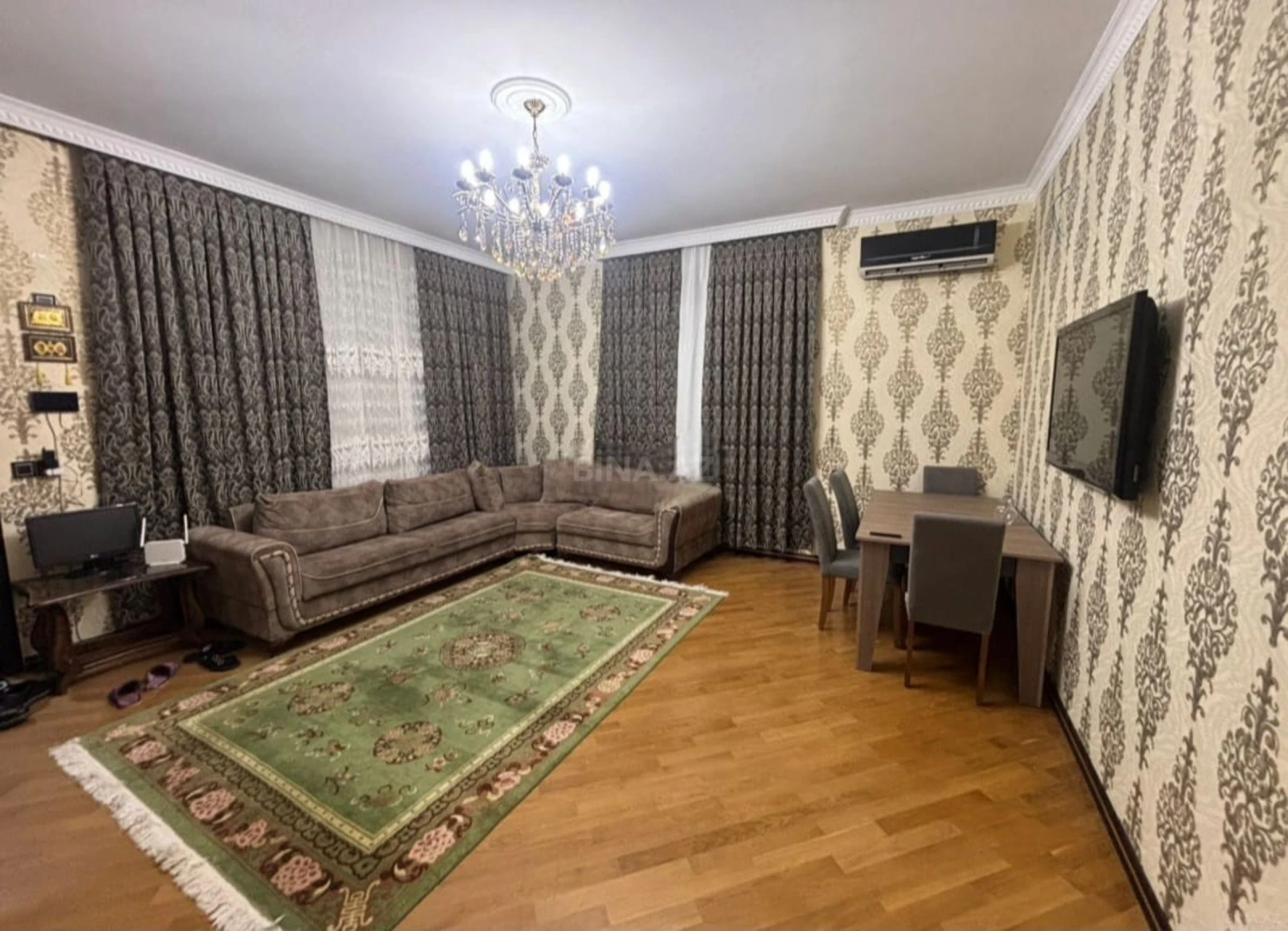 Satılır 6 otaqlı həyət evi 230 m²
