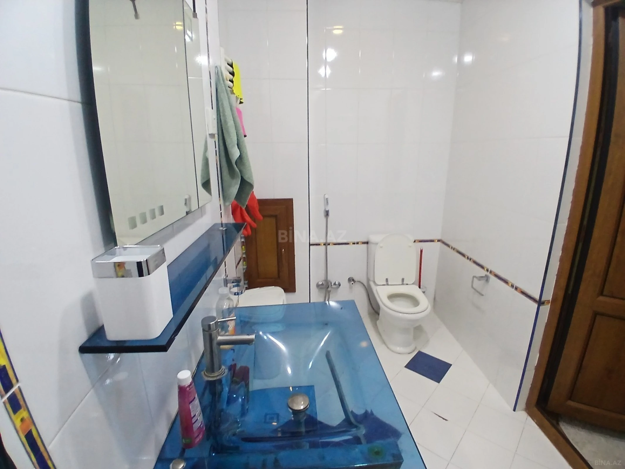 Kirayə verilir 2 otaqlı mənzil 110 m²