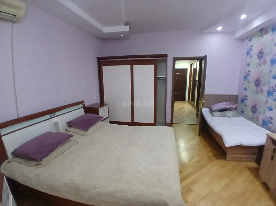 Kirayə verilir 2 otaqlı mənzil 110 m²