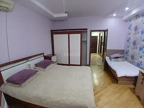 Kirayə verilir 2 otaqlı mənzil 110 m²