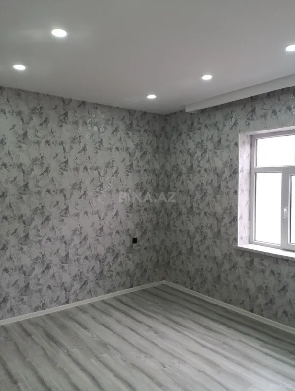 Satılır 5 otaqlı həyət evi 300 m²
