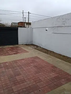 Satılır 5 otaqlı həyət evi 300 m²