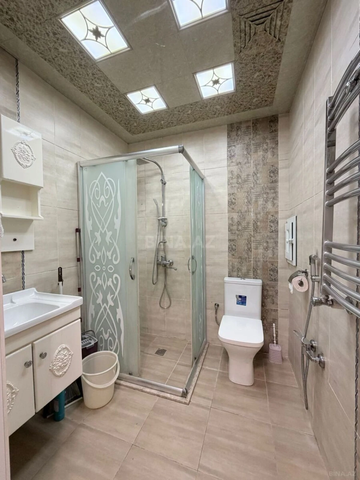 Kirayə verilir 2 otaqlı mənzil 70 m²