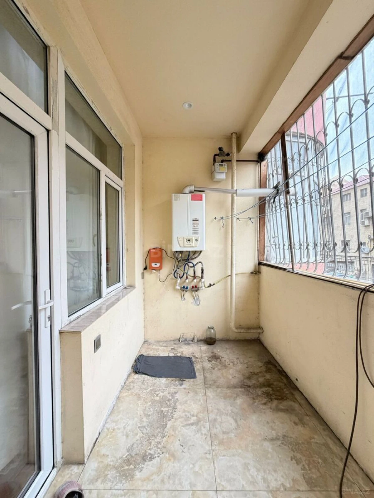 Kirayə verilir 2 otaqlı mənzil 70 m²