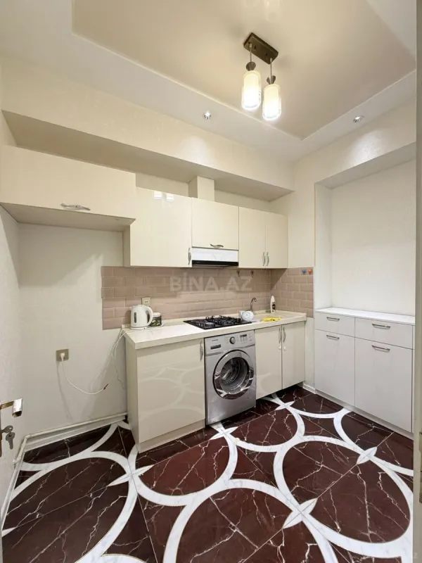 Kirayə verilir 2 otaqlı mənzil 70 m²