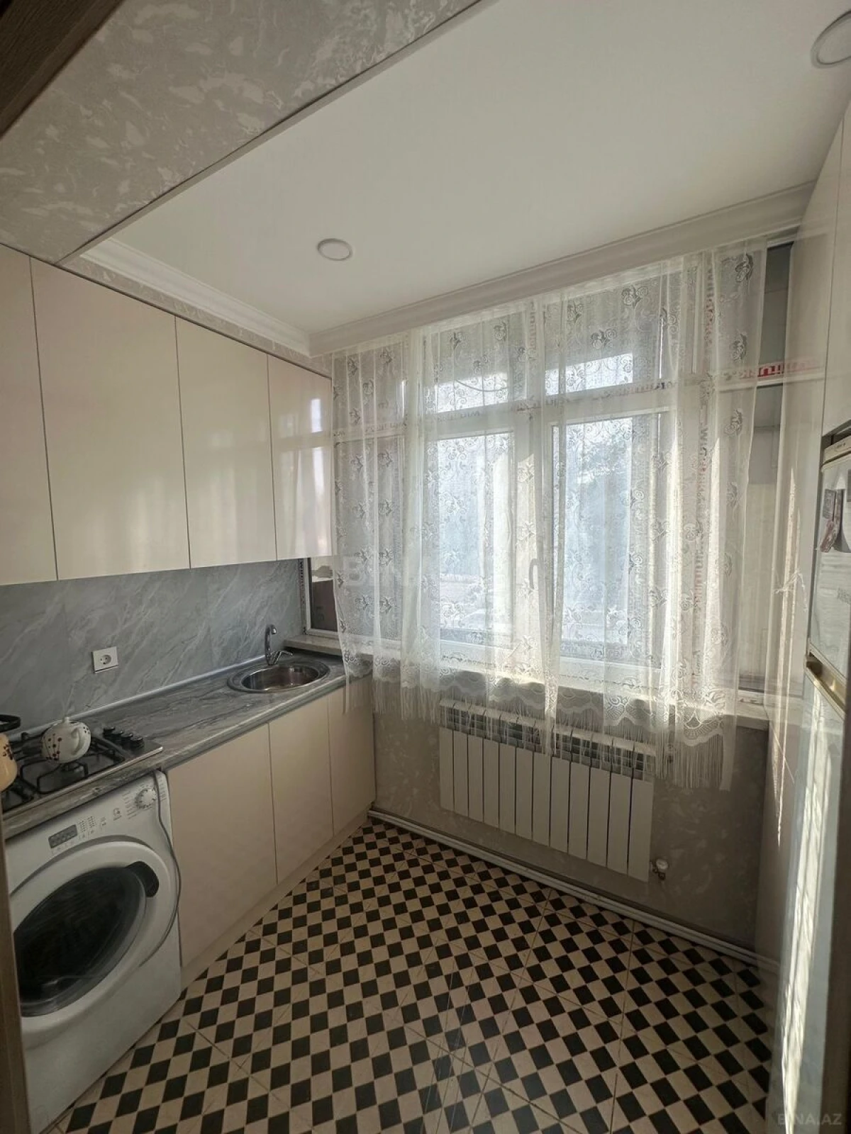 Kirayə verilir 2 otaqlı mənzil 55 m²