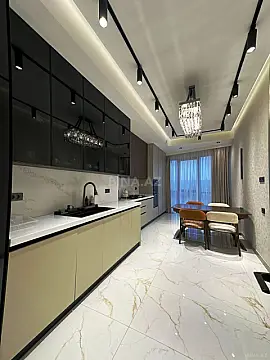 Satılır 4 otaqlı mənzil 180 m² — Bakı, Nizami 4 otaq 180.00 m²