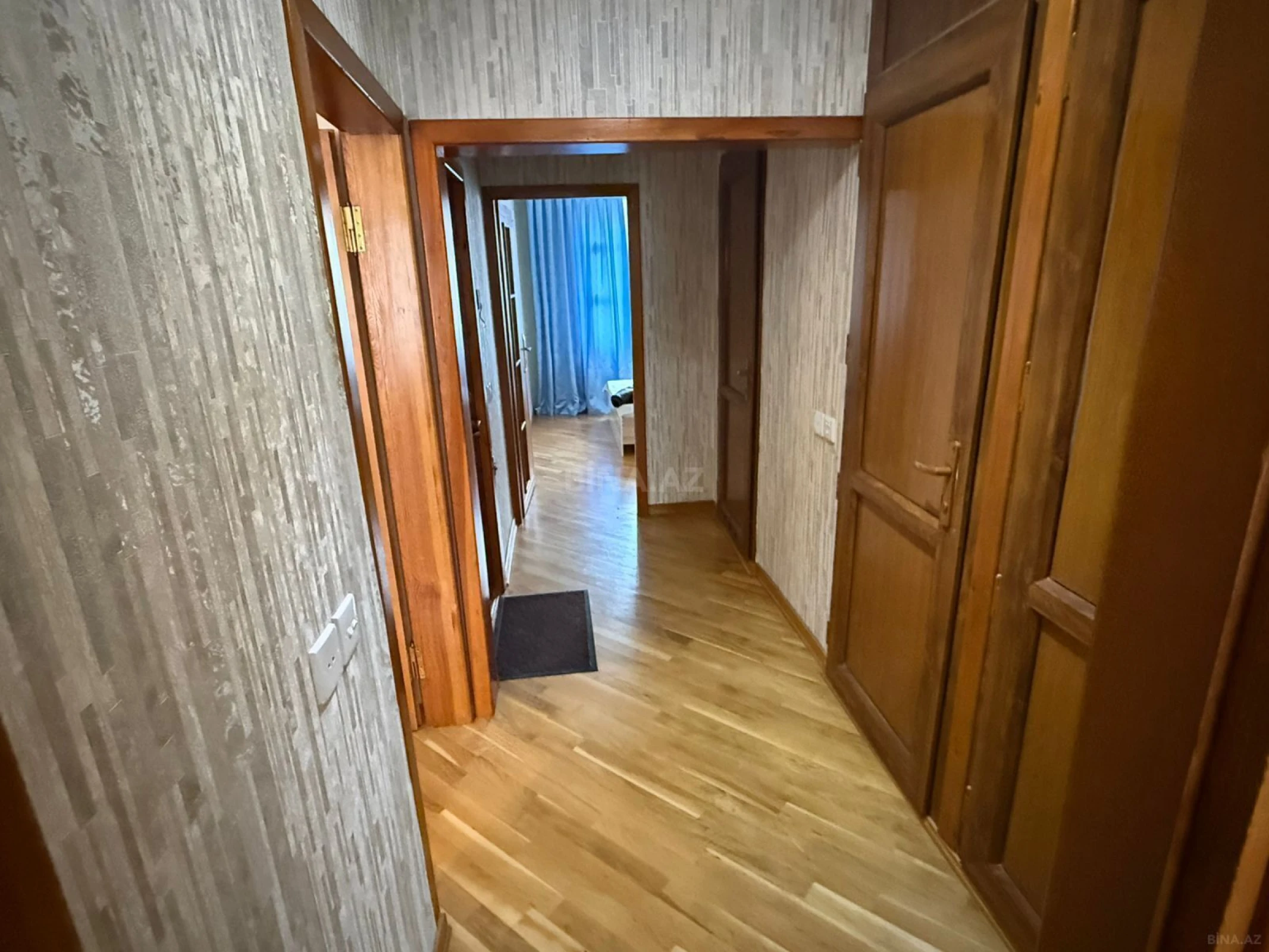 Kirayə verilir 2 otaqlı mənzil 62 m²