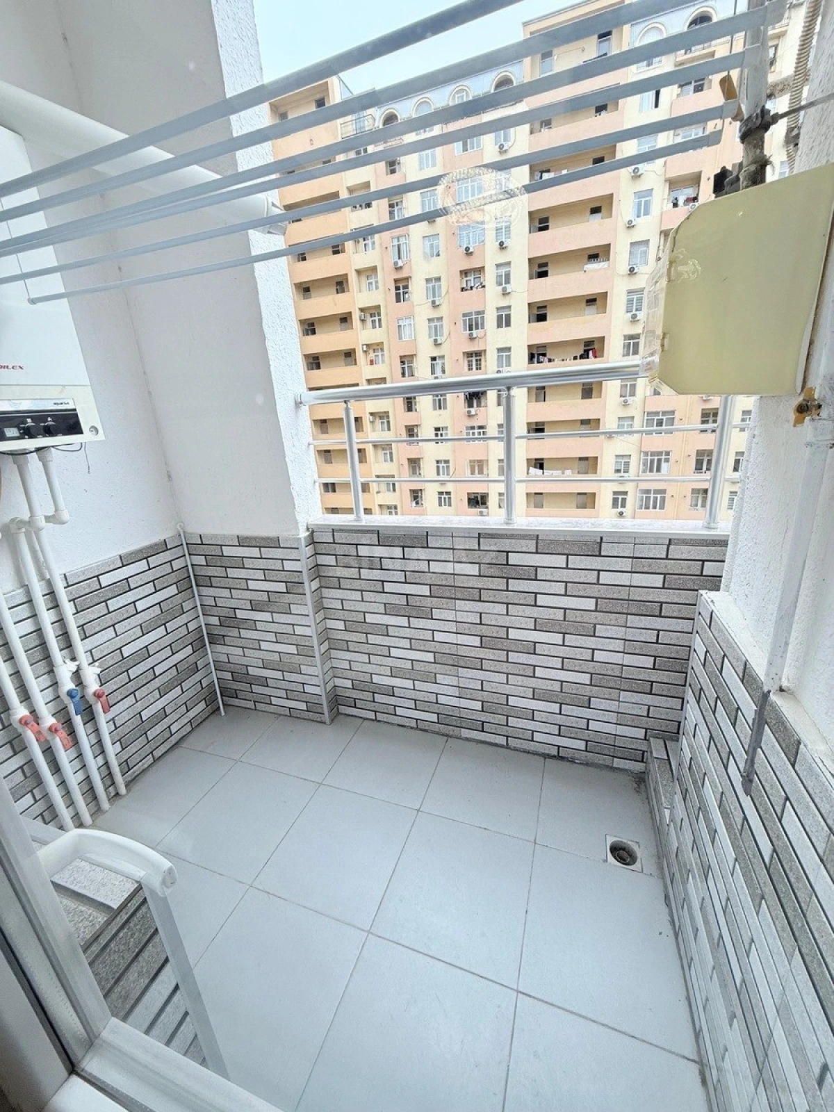 Satılır 2 otaqlı mənzil 65 m²