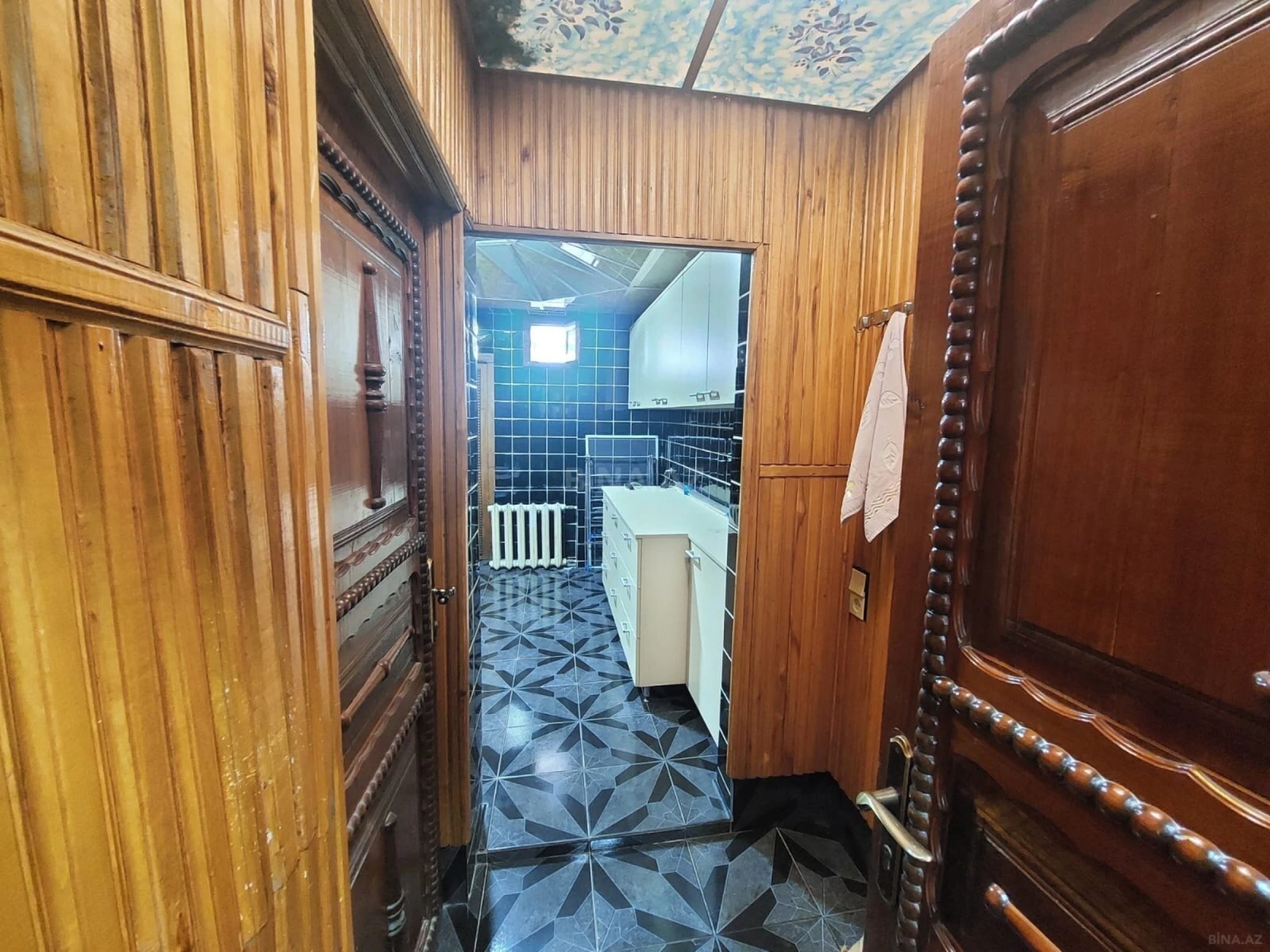 Satılır 5 otaqlı mənzil 120 m²