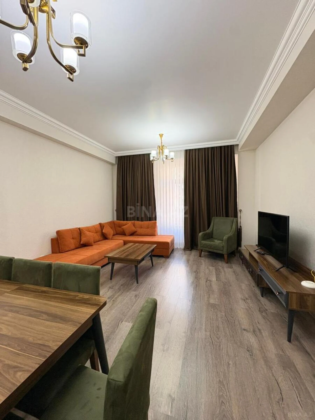 Kirayə verilir 3 otaqlı mənzil 130 m²