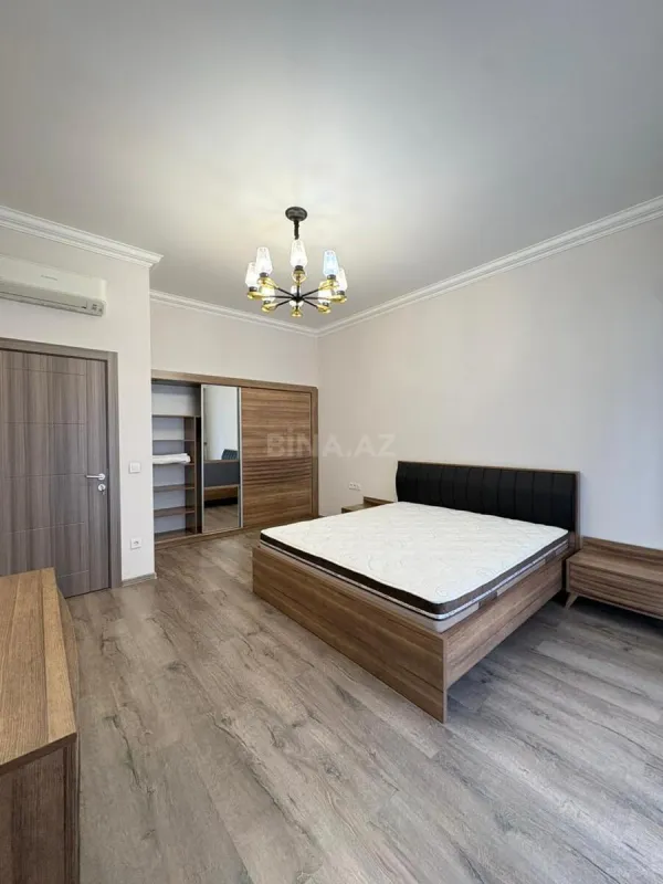 Kirayə verilir 3 otaqlı mənzil 130 m²