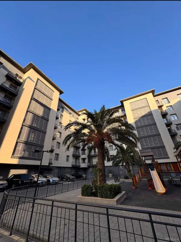 Kirayə verilir 3 otaqlı mənzil 130 m²