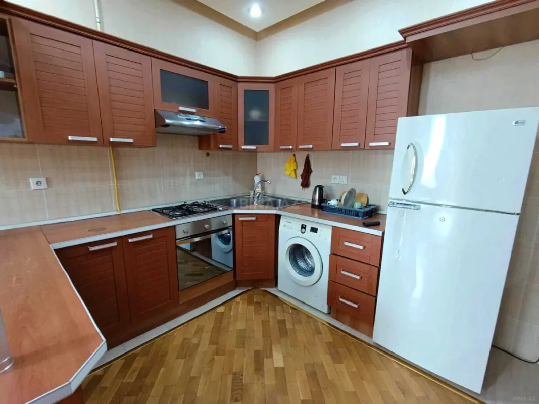 Kirayə verilir 3 otaqlı mənzil 100 m²