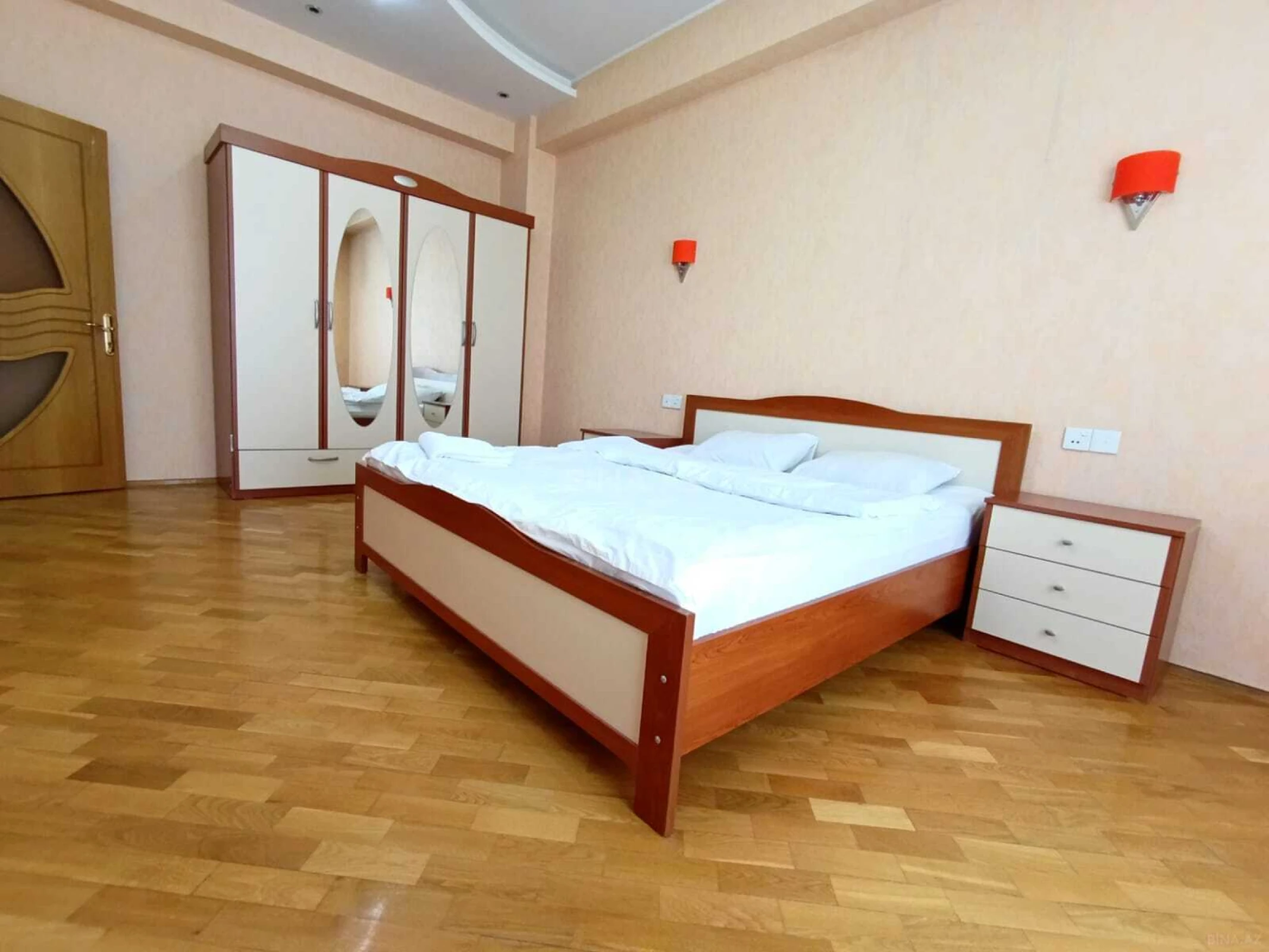 Kirayə verilir 3 otaqlı mənzil 100 m²