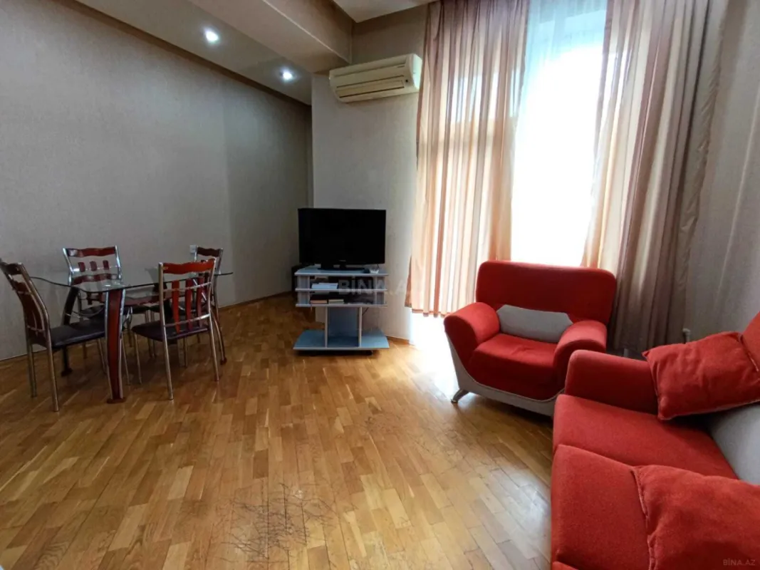 Kirayə verilir 3 otaqlı mənzil 100 m²