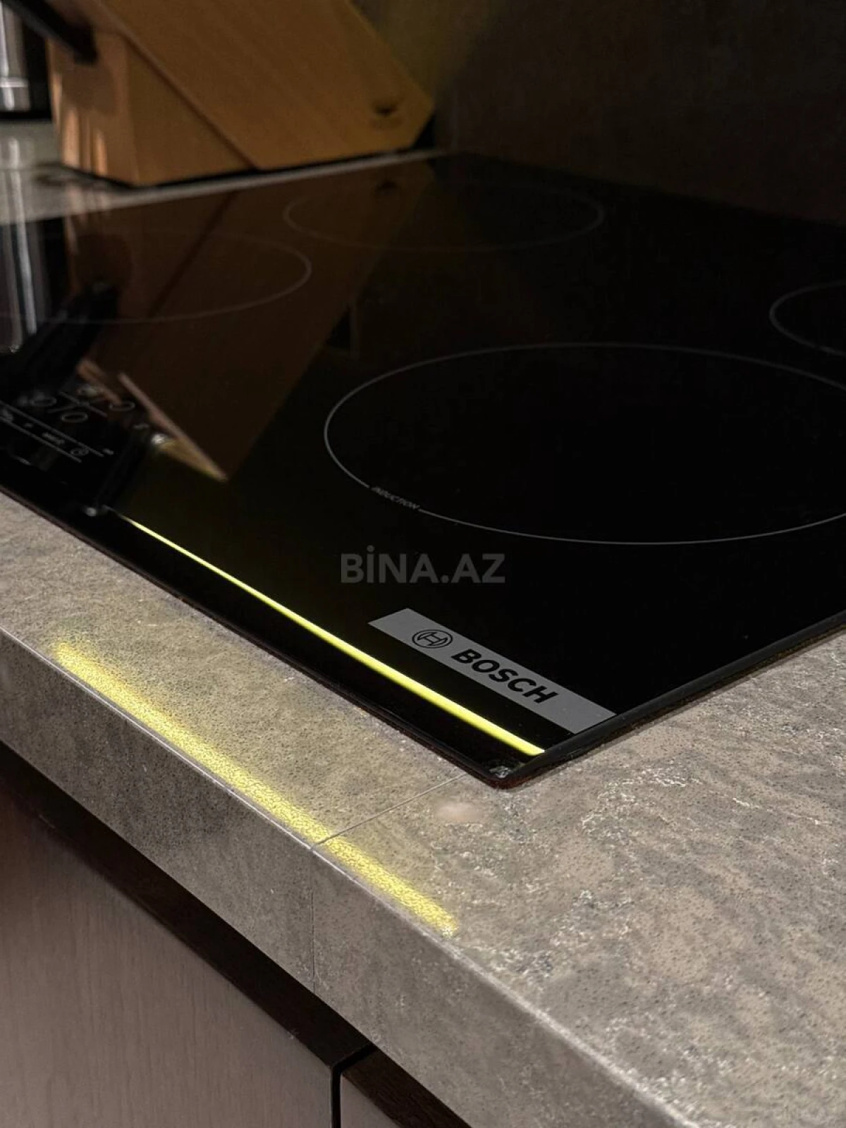 Satılır 3 otaqlı mənzil 180.5 m²