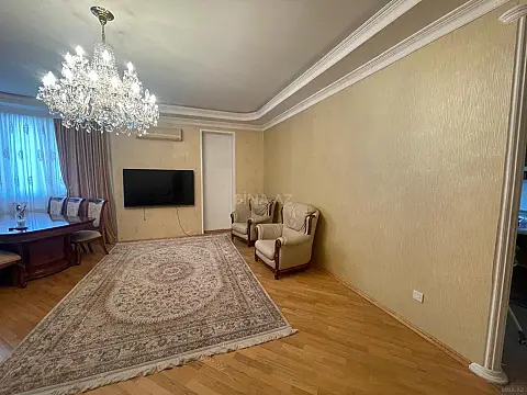Satılır 3 otaqlı mənzil 125 m²