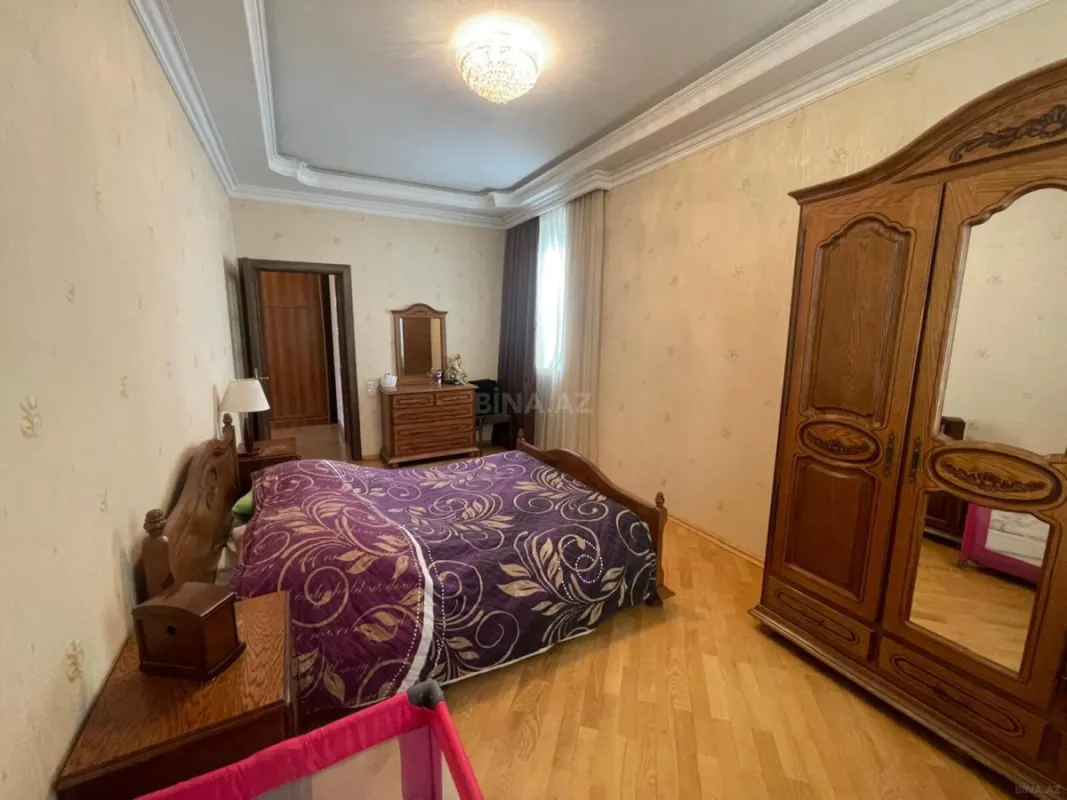 Satılır 3 otaqlı mənzil 125 m²