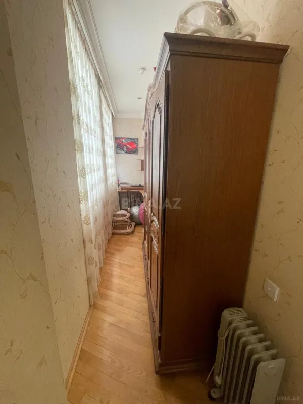 Satılır 3 otaqlı mənzil 125 m²
