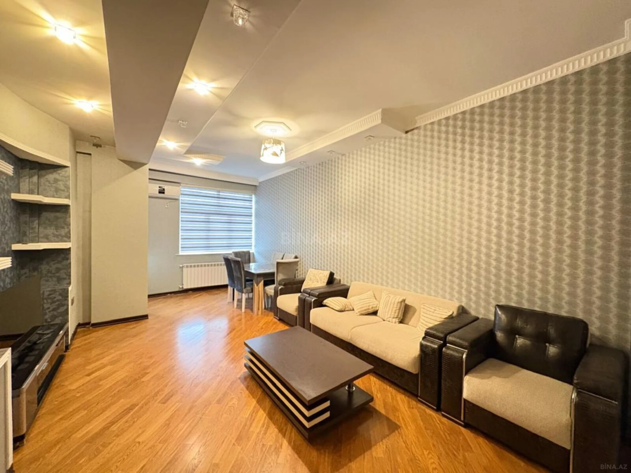 Kirayə verilir 2 otaqlı mənzil 90 m²