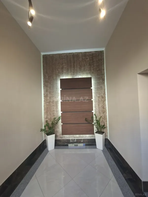 Kirayə verilir 3 otaqlı mənzil 140 m²