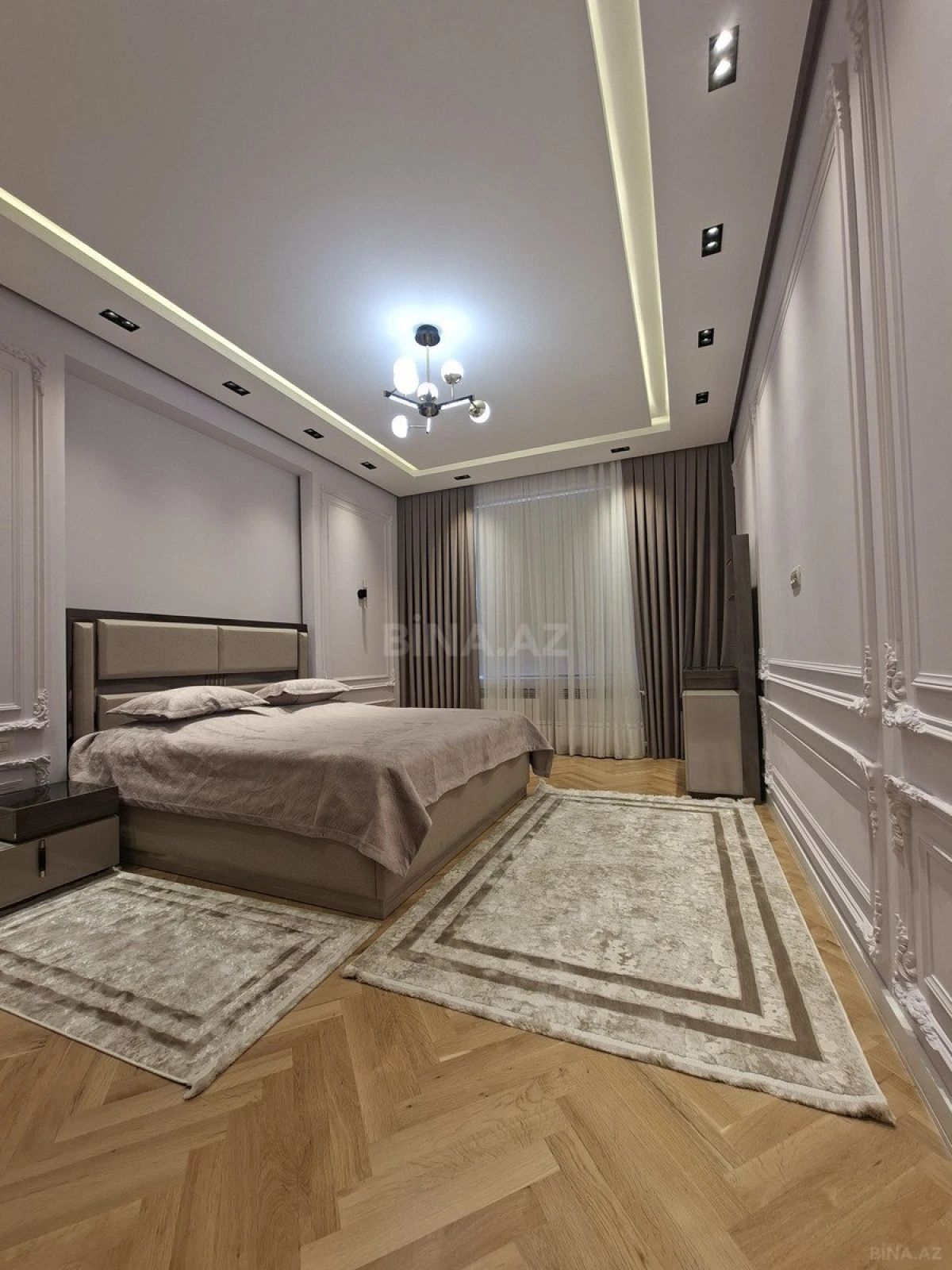 Kirayə verilir 3 otaqlı mənzil 140 m²