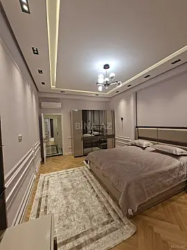 Kirayə verilir 3 otaqlı mənzil 140 m²