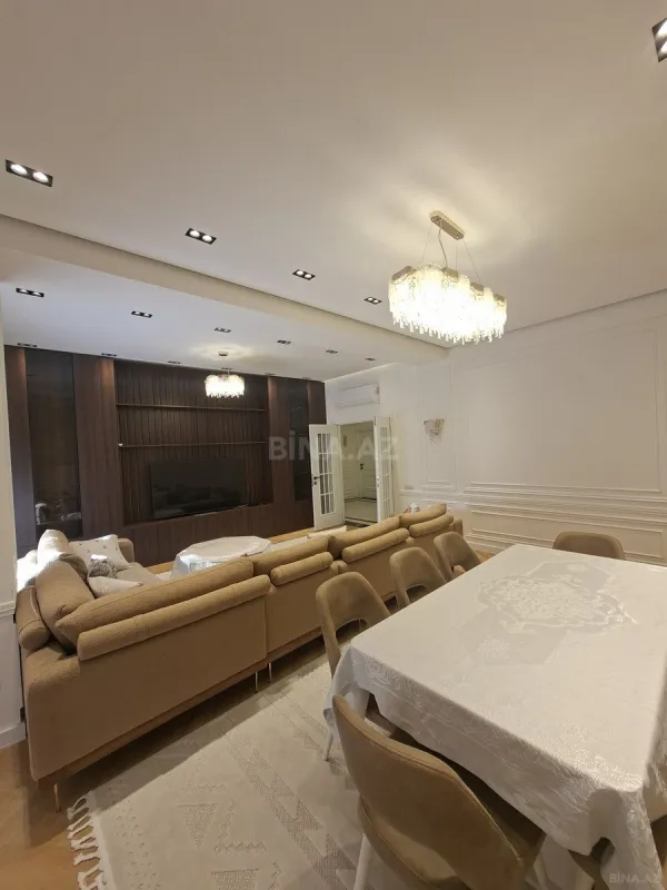 Kirayə verilir 3 otaqlı mənzil 140 m²