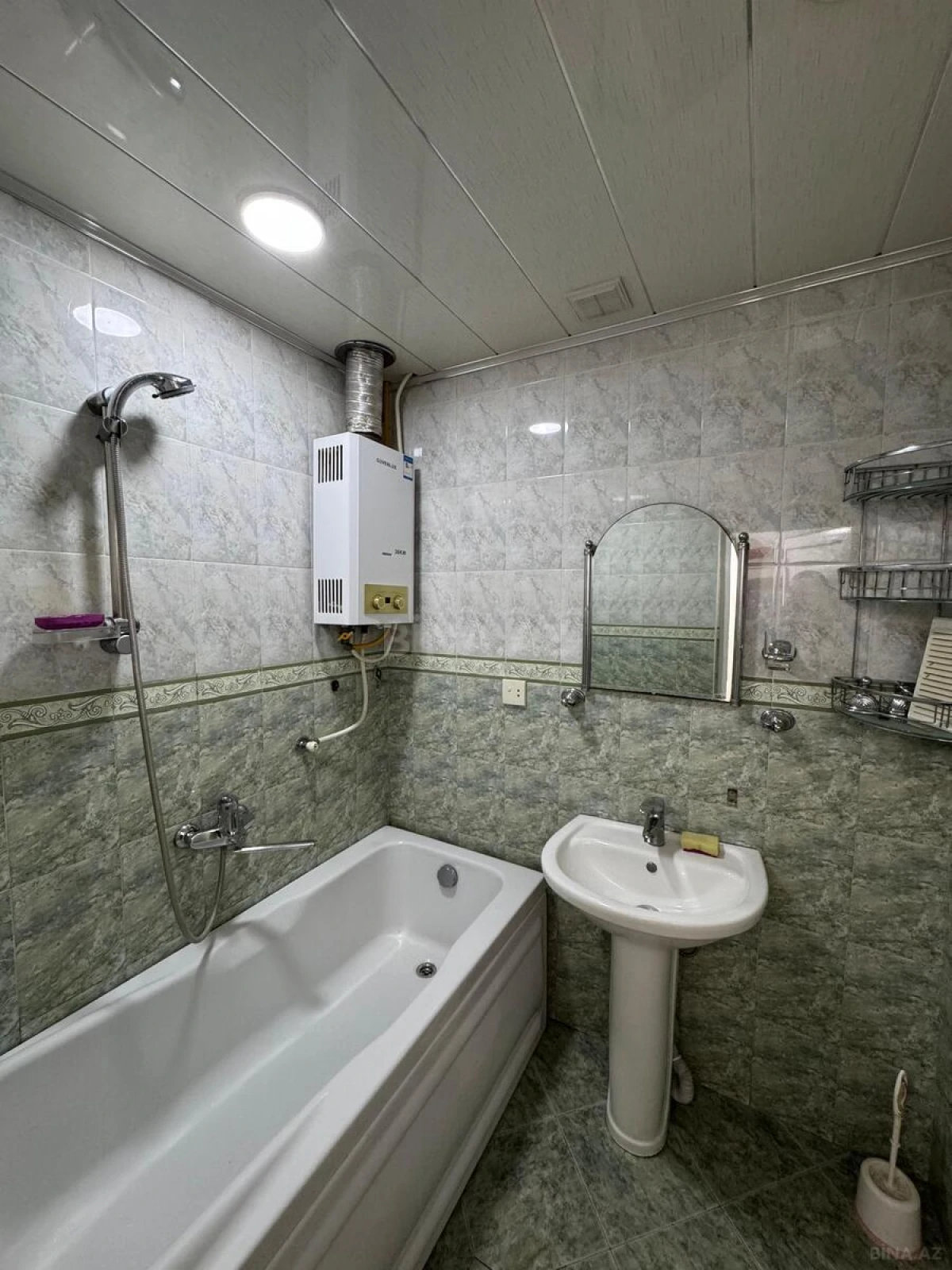 Satılır 2 otaqlı mənzil 65 m²