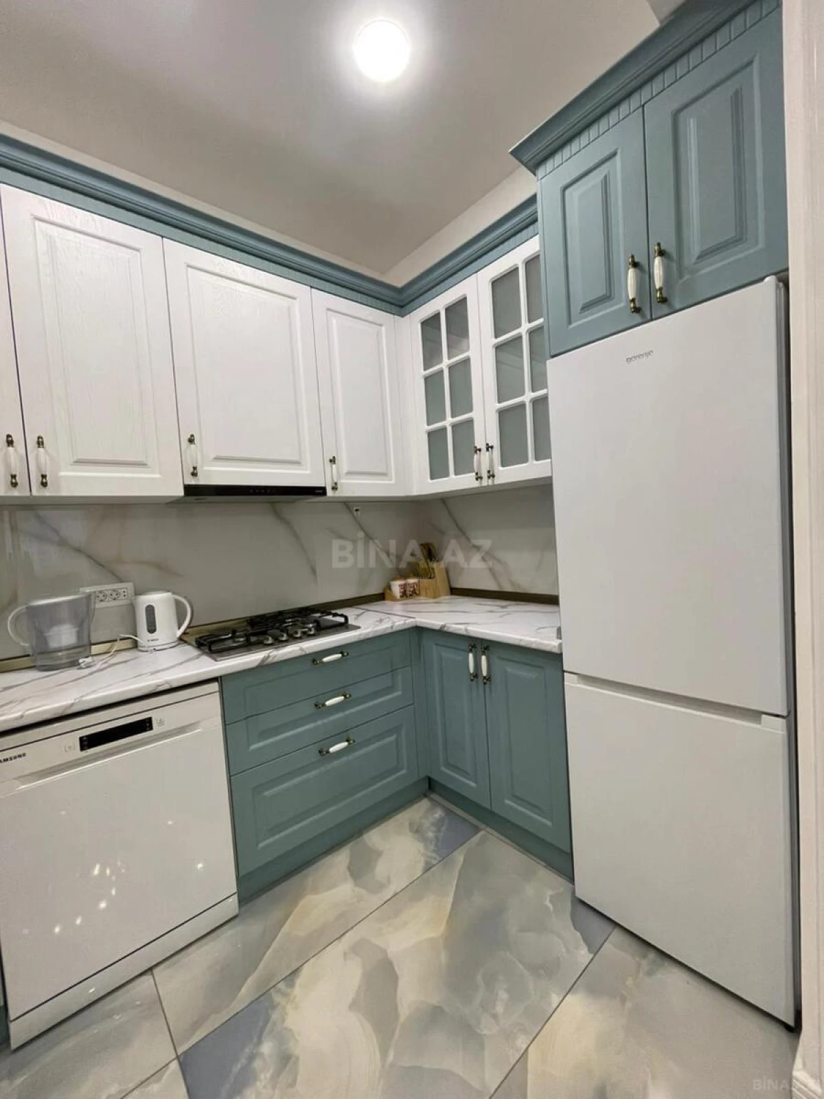 Satılır 3 otaqlı mənzil 93 m²