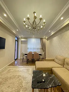 Satılır 3 otaqlı mənzil 93 m²