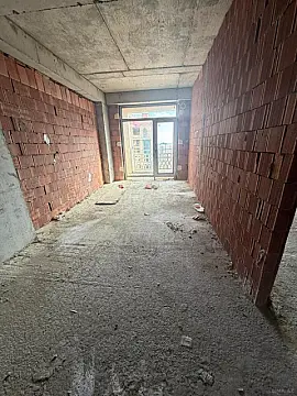 Satılır 4 otaqlı mənzil 236 m²