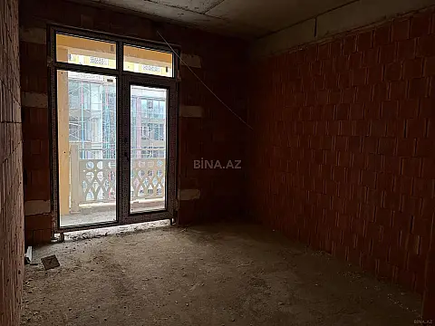 Satılır 3 otaqlı mənzil 108.8 m²