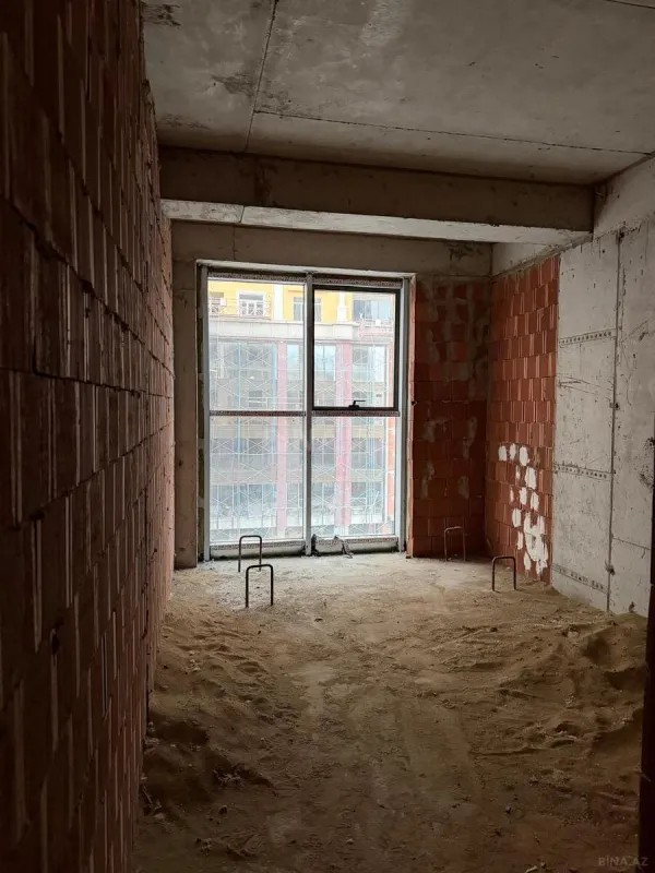 Satılır 3 otaqlı mənzil 108.8 m²