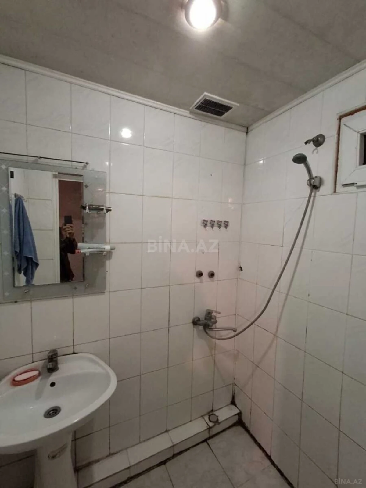 Satılır 2 otaqlı mənzil 60 m²