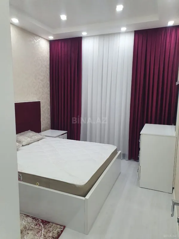 Kirayə verilir 2 otaqlı mənzil 67 m²
