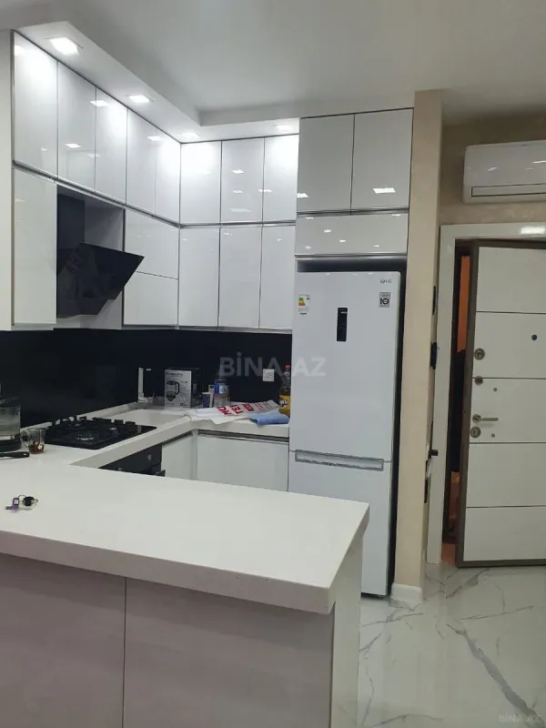 Kirayə verilir 2 otaqlı mənzil 67 m²