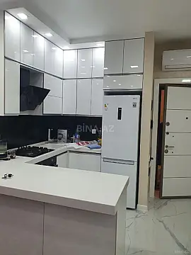 Kirayə verilir 2 otaqlı mənzil 67 m²
