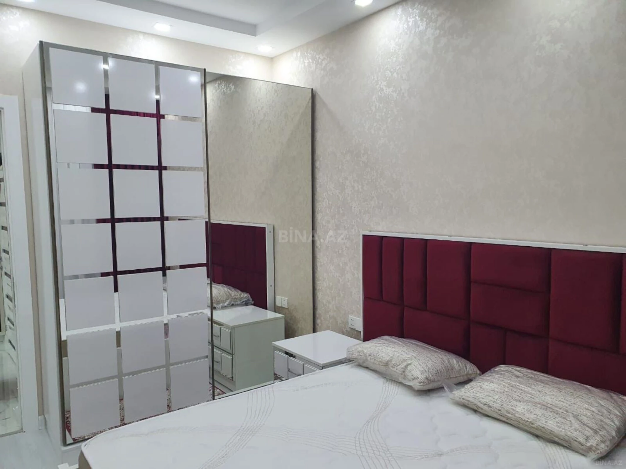 Kirayə verilir 2 otaqlı mənzil 67 m²