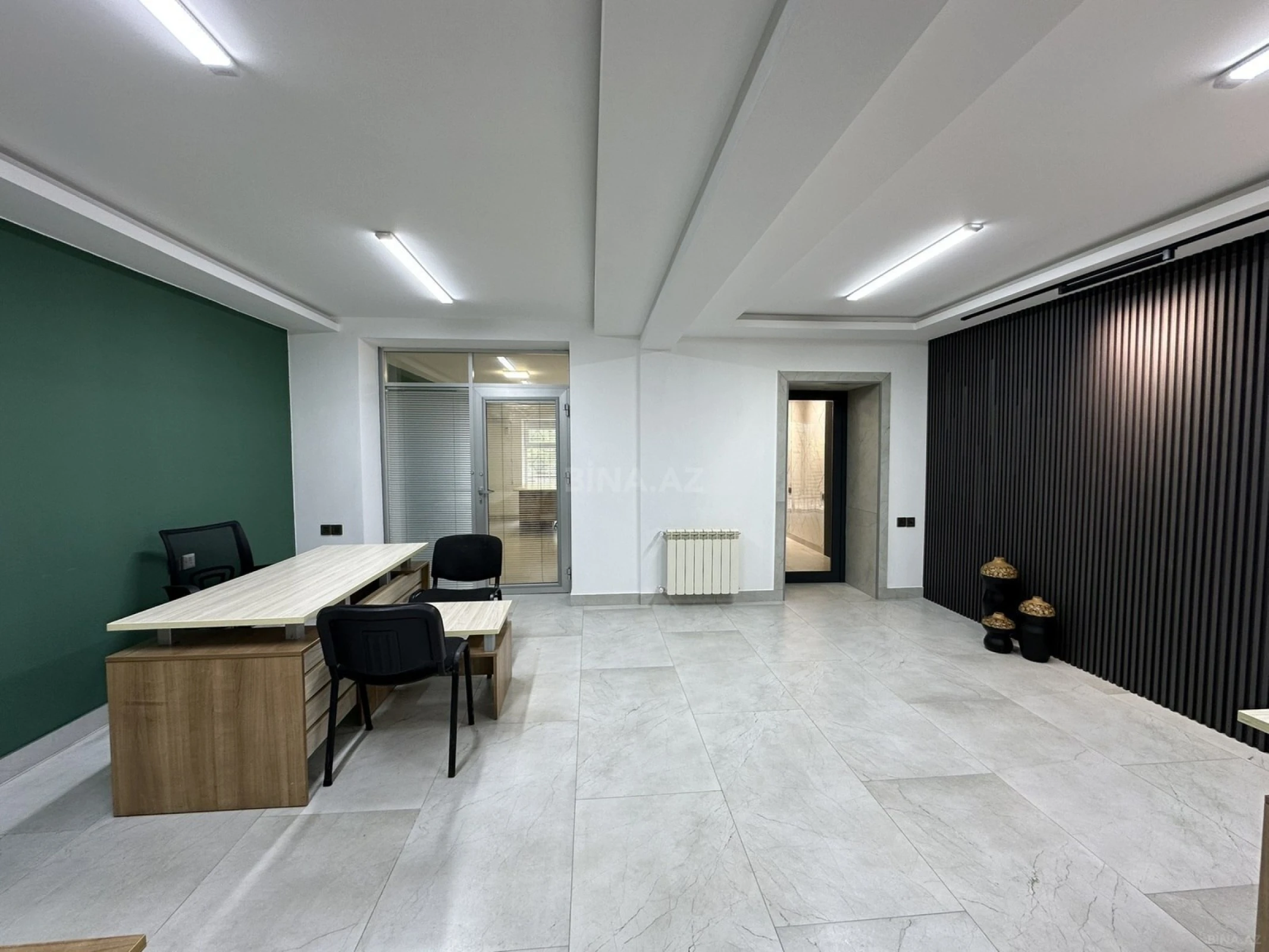 Kirayə verilir 4 otaqlı ofis 104 m²