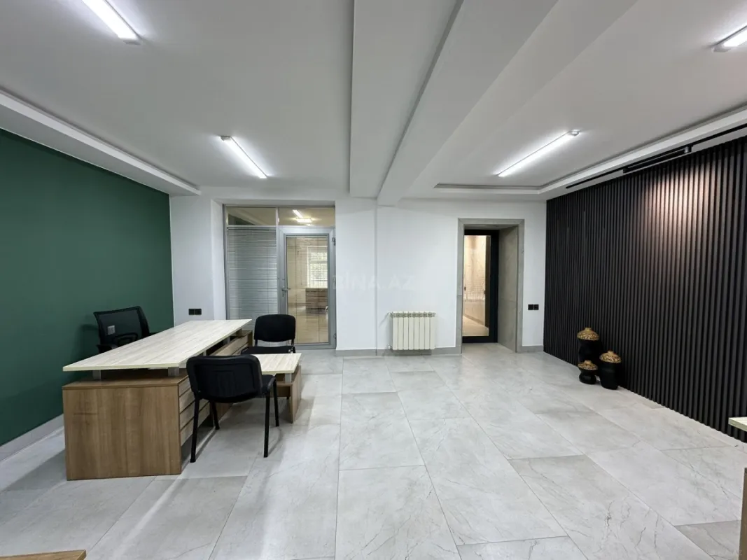 Kirayə verilir 4 otaqlı ofis 104 m²