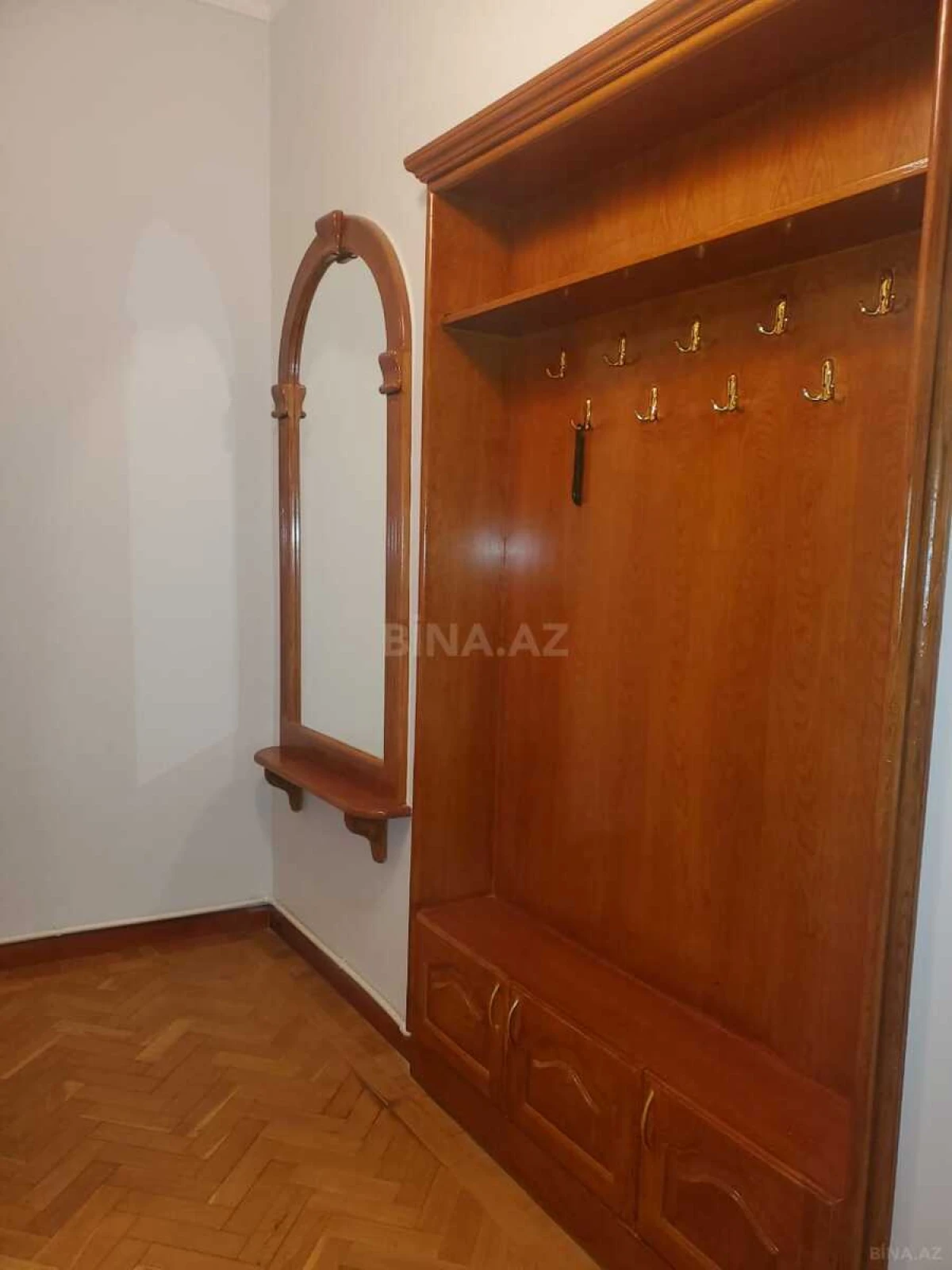 Kirayə verilir 2 otaqlı mənzil 75 m²