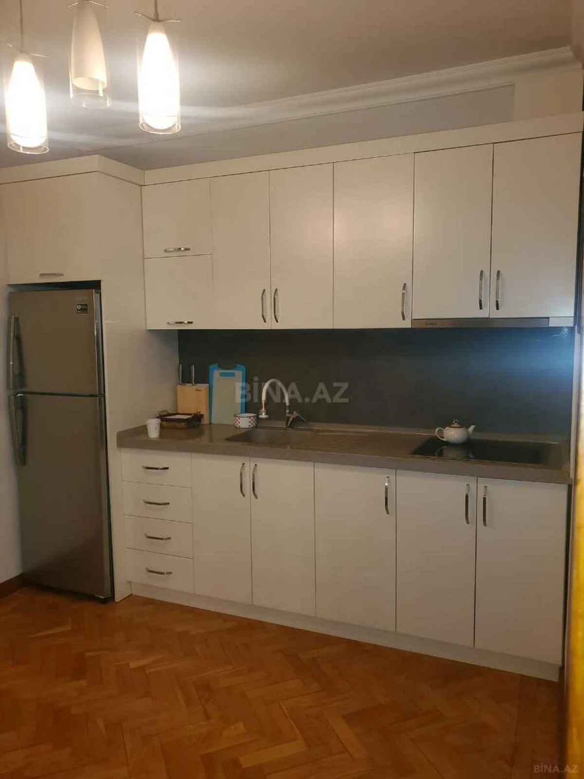 Kirayə verilir 2 otaqlı mənzil 75 m²