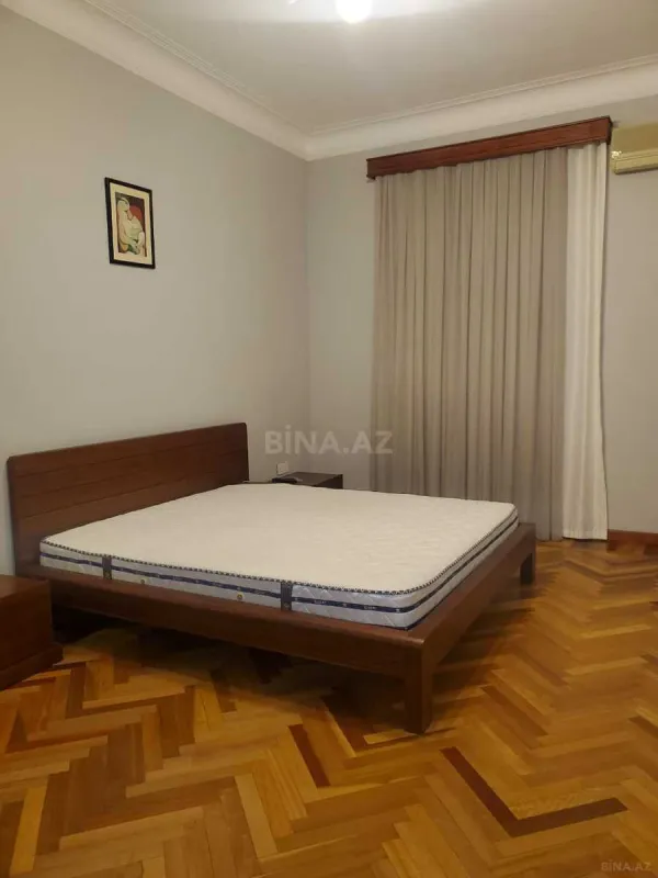Kirayə verilir 2 otaqlı mənzil 75 m²