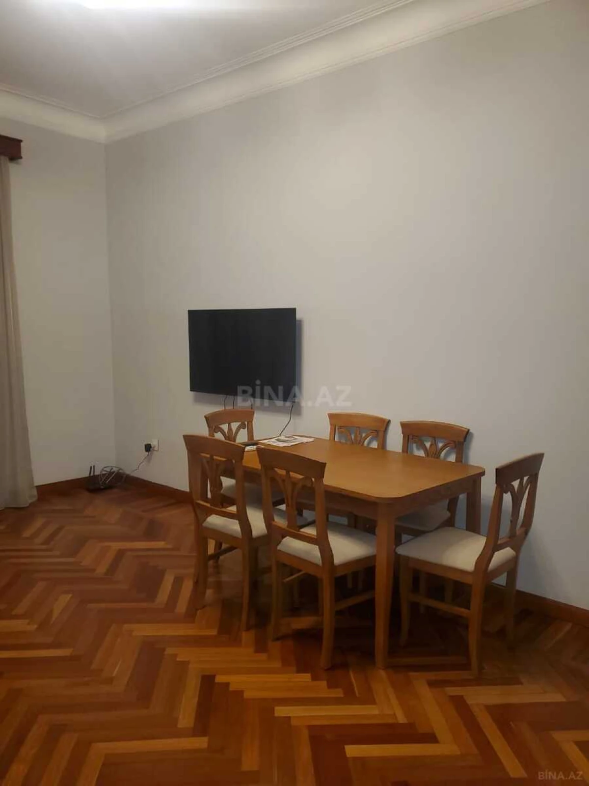 Kirayə verilir 2 otaqlı mənzil 75 m²