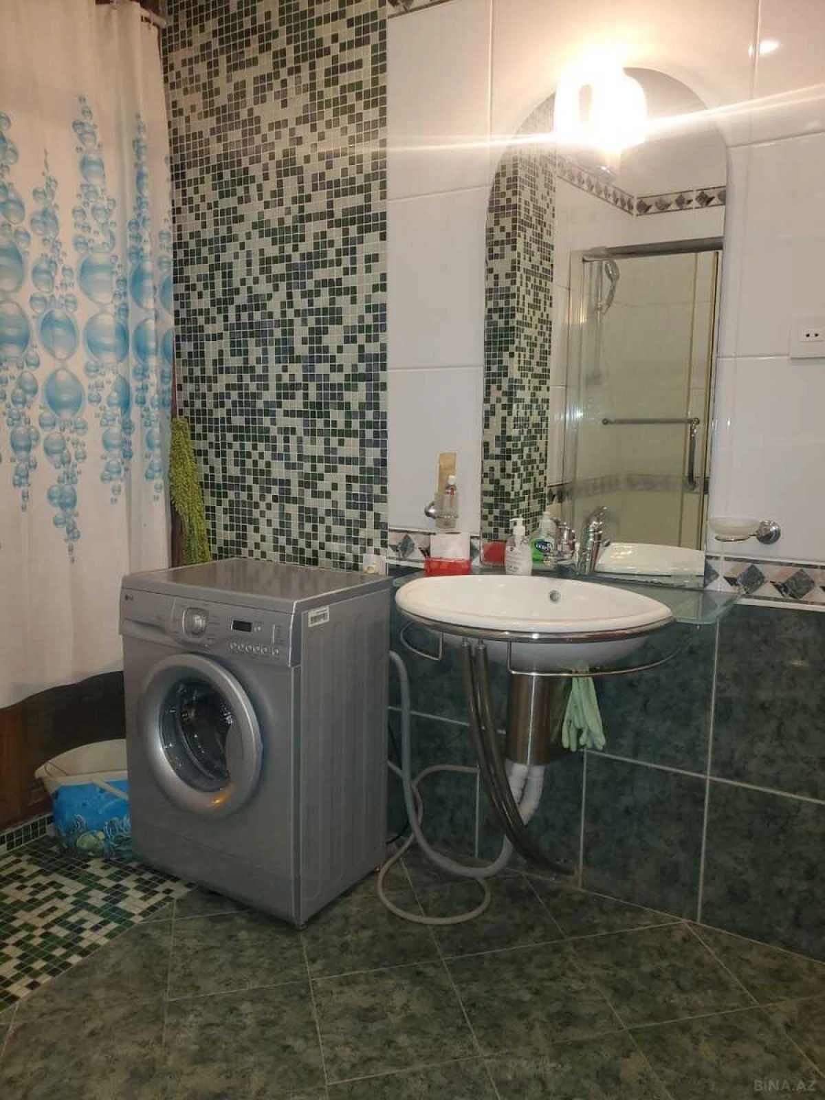Kirayə verilir 2 otaqlı mənzil 75 m²