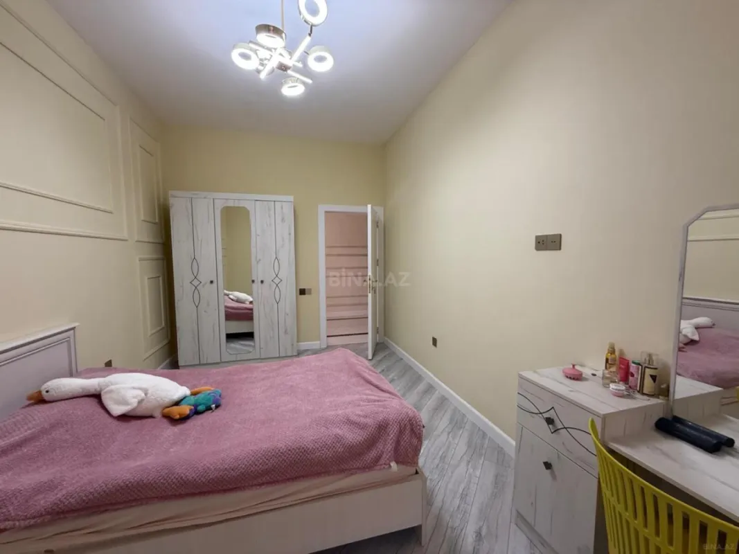 Satılır 5 otaqlı həyət evi 155 m²