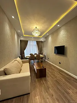 Kirayə verilir 2 otaqlı mənzil 80 m²